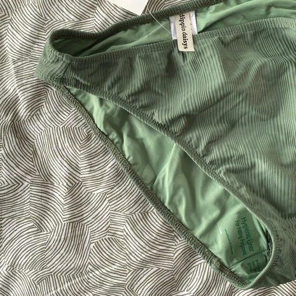 Dippin Daisy’s Gigi Top & Bottom Seashore Bottom - Picture 10 of 12